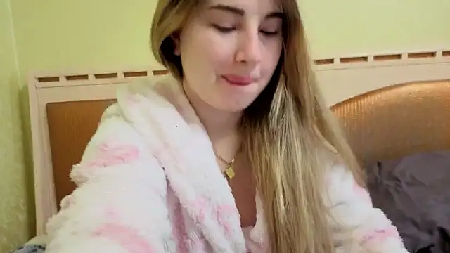 Snapshot of sugarskitty chatting on 03.21.26 sugarskitty online show from 03.21.26