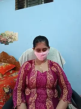 Snapshot of Cute_Faria chatting on 06.24.26 Cute Faria online show from 06.24.26