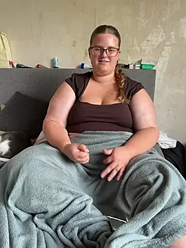 CurvyPaar2 online show from 07.20.26