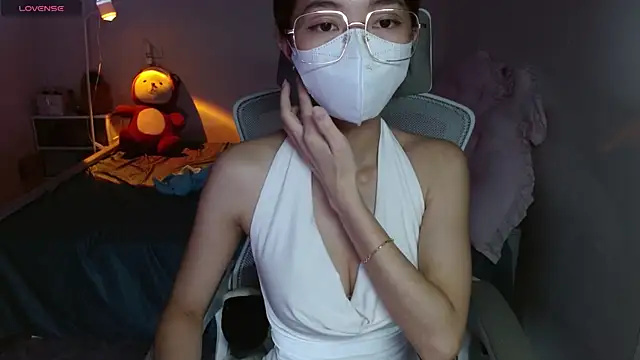 Snapshot of Alina_MissAsian chatting on 09.11.25 Alina MissAsian online show from 09.11.25