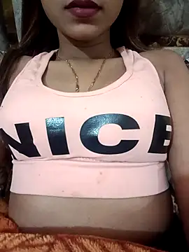 Snapshot of payalsharma95 chatting on 11.29.25 payalsharma95 online show from 11.29.25