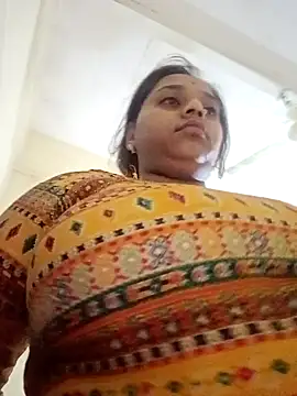 Snapshot of Hot_crety chatting on 10.12.25 Hot crety online show from 10.12.25