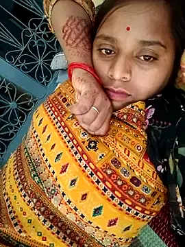 Snapshot of Hot_crety chatting on 11.06.25 Hot crety online show from 11.06.25