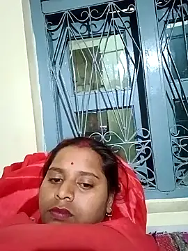 Snapshot of Hot_crety chatting on 11.16.25 Hot crety online show from 11.16.25