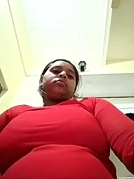 Snapshot of Hot_crety chatting on 11.23.25 Hot crety online show from 11.23.25