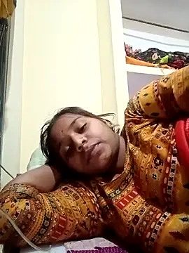 Snapshot of Hot_crety chatting on 12.04.25 Hot crety online show from 12.04.25