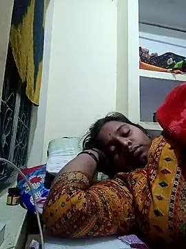 Snapshot of Hot_crety chatting on 12.04.25 Hot crety online show from 12.04.25