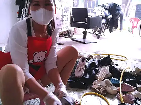 Snapshot of Luna359_ chatting on 12.16.25 Luna359 online show from 12.16.25