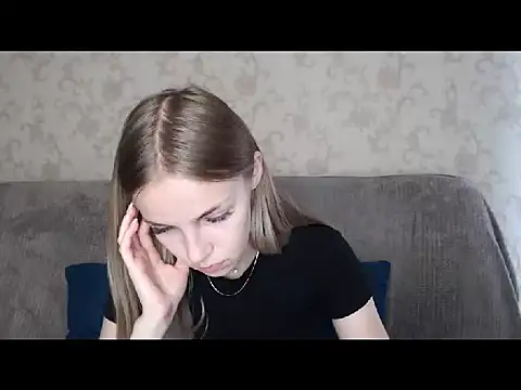 HitGyrl online show from 09.18.25