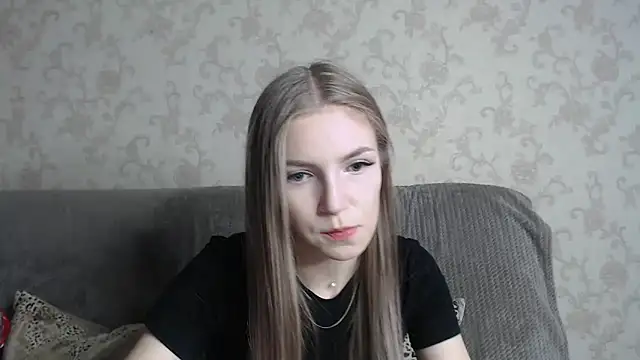 HitGyrl online show from 03.08.26