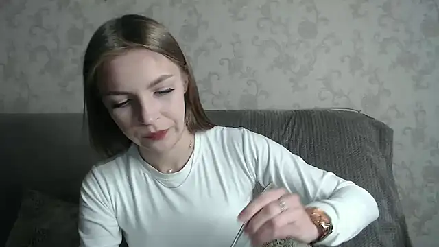 HitGyrl online show from 05.07.26