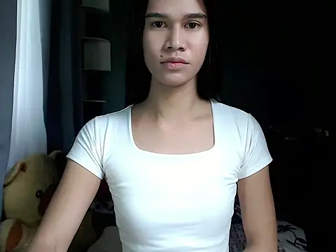 Snapshot of urseductivebarbie_xx chatting on 09.24.25 urseductivebarbie xx online show from 09.24.25