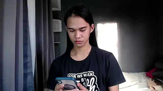 Snapshot of urseductivebarbie_xx chatting on 10.11.25 urseductivebarbie xx online show from 10.11.25