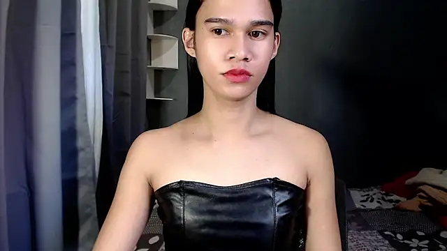 Snapshot of urseductivebarbie_xx chatting on 10.20.25 urseductivebarbie xx online show from 10.20.25