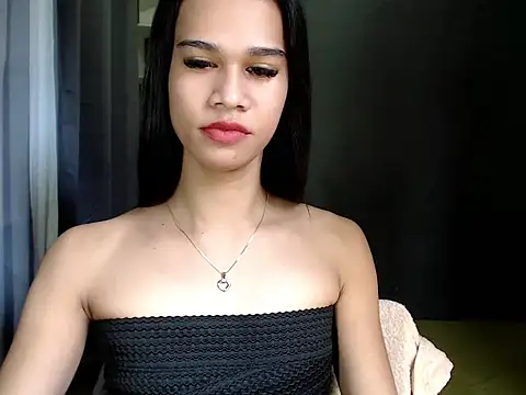 Snapshot of urseductivebarbie_xx chatting on 11.05.25 urseductivebarbie xx online show from 11.05.25