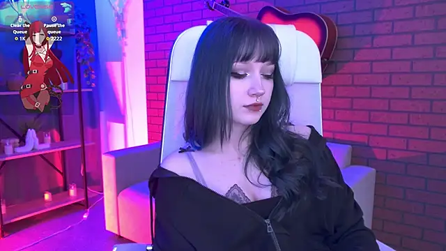 LiliLuna online show from 01.12.26