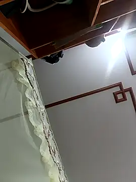 Snapshot of MinhChauXXX19 chatting on 11.30.25 MinhChauXXX19 online show from 11.30.25