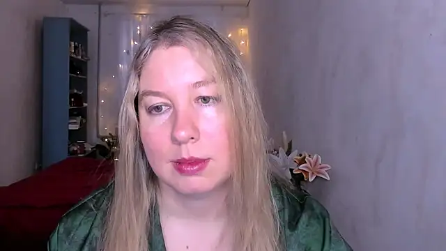 Snapshot of NancySanders chatting on 02.08.26 NancySanders online show from 02.08.26