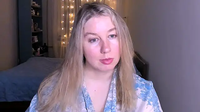 Snapshot of NancySanders chatting on 04.02.26 NancySanders online show from 04.02.26