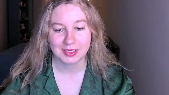 Snapshot of NancySanders chatting on 04.03.26 NancySanders online show from 04.03.26