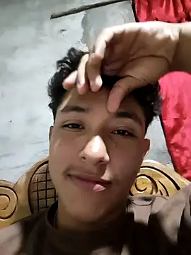 Snapshot of MattBroddy chatting on 11.14.25 MattBroddy online show from 11.14.25