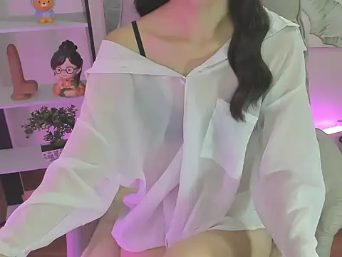 Mix-MiuMiu online show from 10.04.25