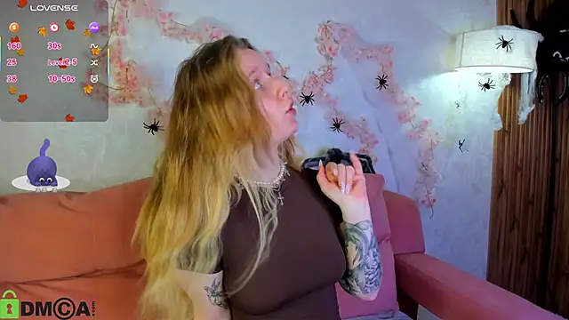 Rina Panic online show from 10.27.25