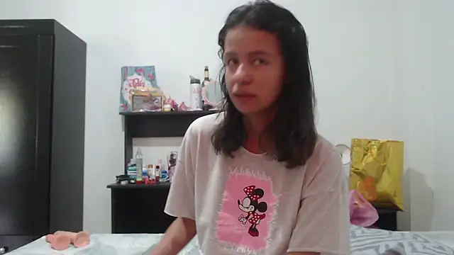 nathaly jones  online show from 06.12.26