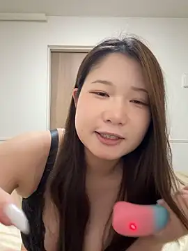 Snapshot of _YUNOo0_ chatting on 12.17.25 YUNOo0 online show from 12.17.25