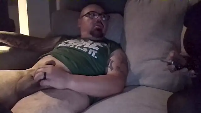 Snapshot of CK777Arrival chatting on 12.16.25 CK777Arrival online show from 12.16.25