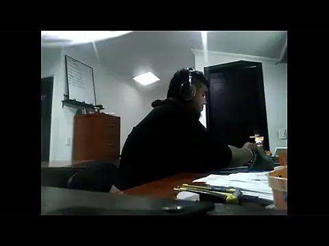 Snapshot of Rolo-Sumiso chatting on 11.07.25 Rolo-Sumiso online show from 11.07.25