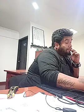 Snapshot of Rolo-Sumiso chatting on 02.20.26 Rolo-Sumiso online show from 02.20.26