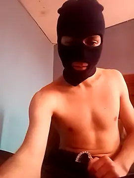 Snapshot of Sebas34_ chatting on 10.21.25 Sebas34 online show from 10.21.25