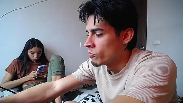 Snapshot of Candy_Grey28 chatting on 10.11.25 Candy Grey28 online show from 10.11.25