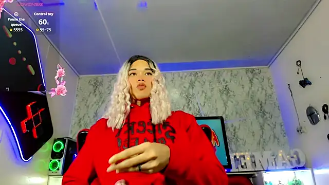 Snapshot of Madison_Mujica chatting on 10.09.25 Madison Mujica online show from 10.09.25