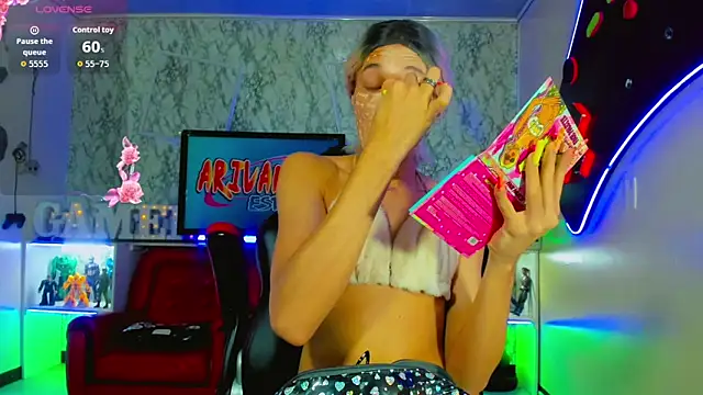 Snapshot of Madison_Mujica chatting on 10.14.25 Madison Mujica online show from 10.14.25