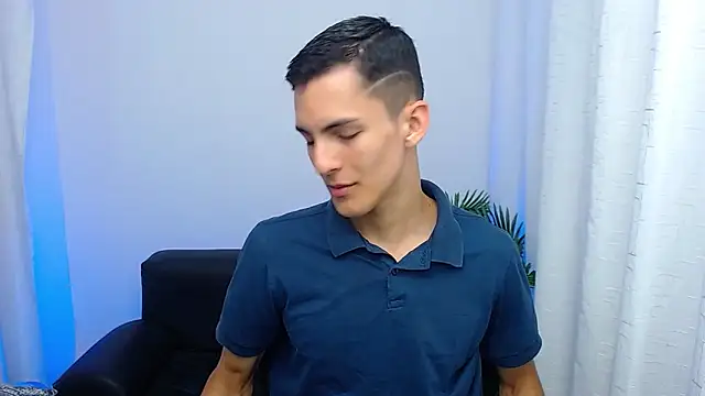 Snapshot of Matiius18 chatting on 10.16.25 Matiius18 online show from 10.16.25