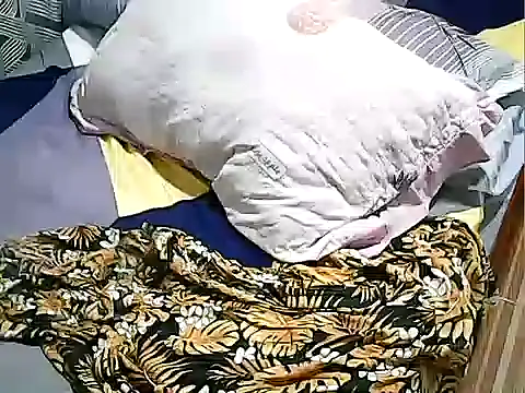 Snapshot of Shuvee1891 chatting on 10.21.25 Shuvee1891 online show from 10.21.25