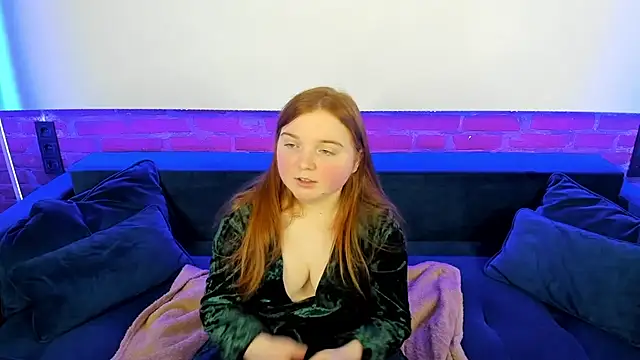 KattyRose8 online show from 10.18.25