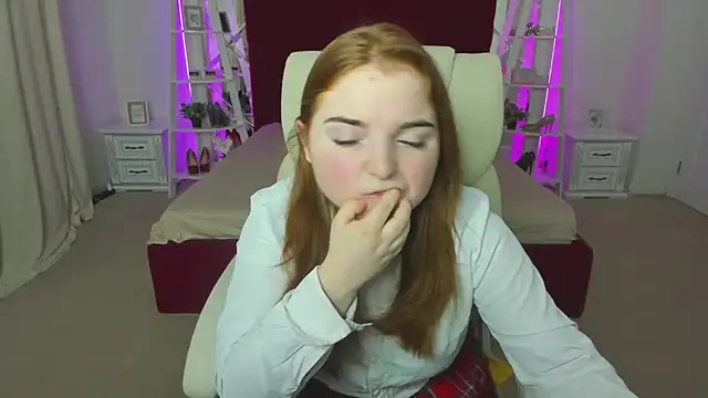 KattyRose8 online show from 04.28.26