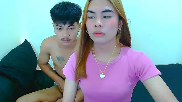 Snapshot of zeusdaven chatting on 12.20.25 zeusdaven online show from 12.20.25