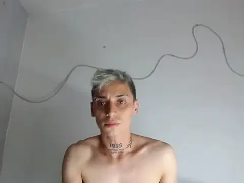 Snapshot of xalejo_max chatting on 02.15.26 xalejo max online show from 02.15.26