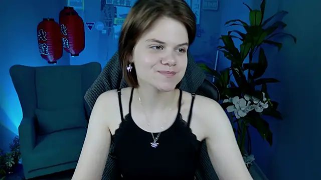 Snapshot of EllieMurler chatting on 11.14.25 EllieMurler online show from 11.14.25