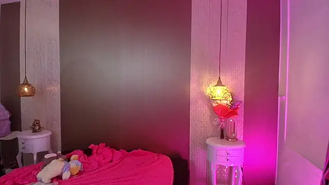Tiifany Baker online show from 06.04.26