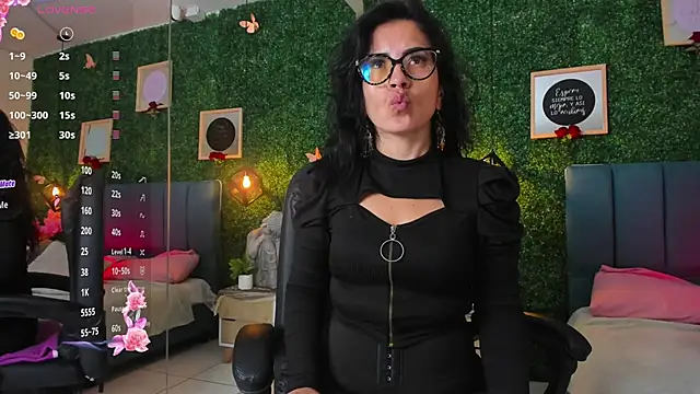 Linagh  online show from 11.15.25