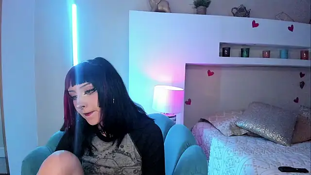Zoe Lynch  online show from 06.09.26