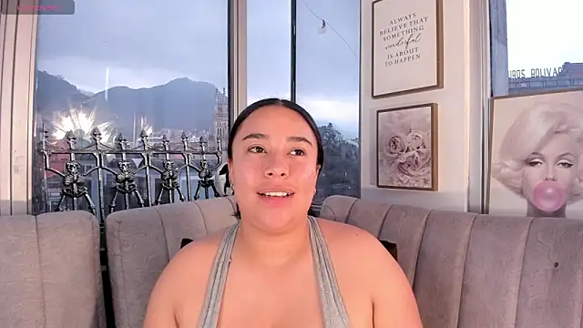 Snapshot of Zoey_thompson chatting on 10.17.25 Zoey thompson online show from 10.17.25