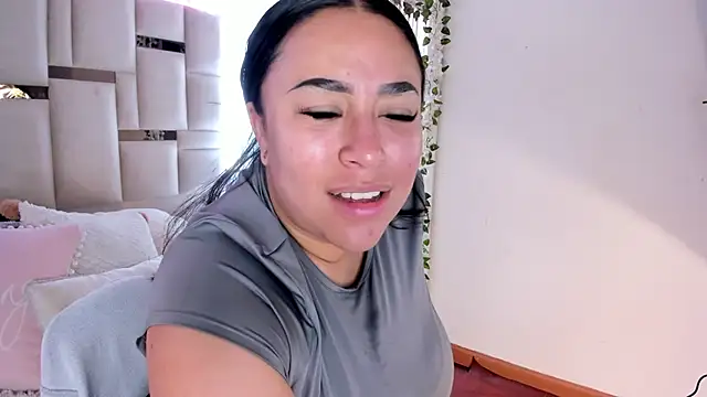 Snapshot of Zoey_thompson chatting on 10.26.25 Zoey thompson online show from 10.26.25