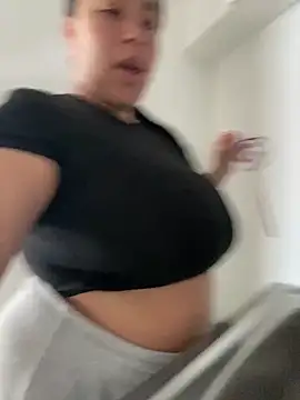Zoey thompson online show from 04.22.26