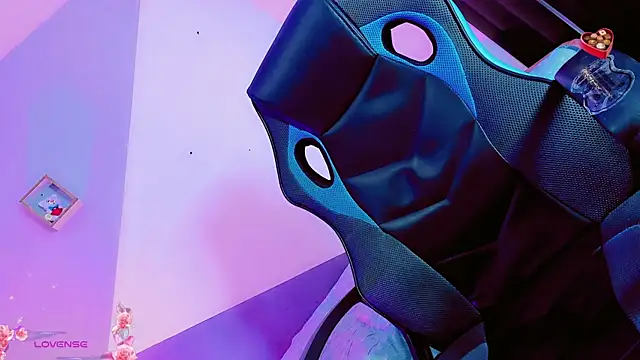 Snapshot of baby_rous chatting on 11.27.25 baby rous online show from 11.27.25